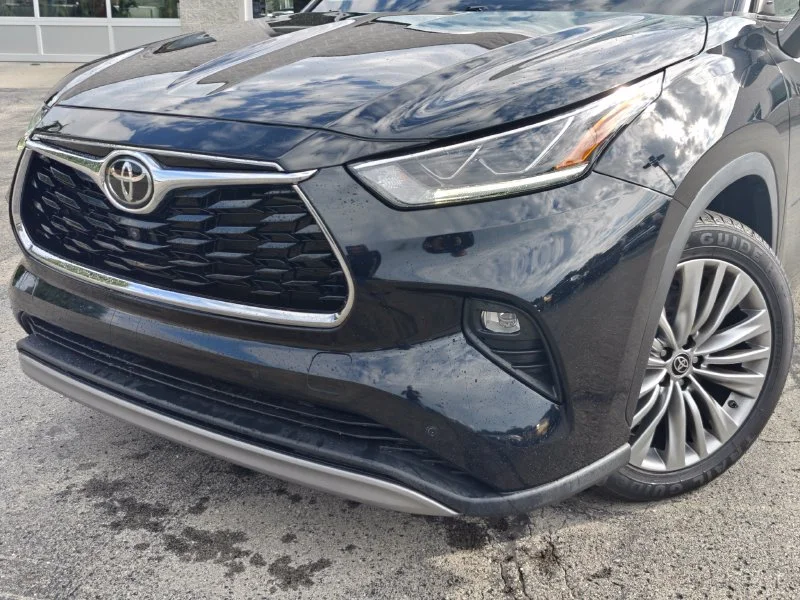 Used 2022 Black Toyota Platinum image 2