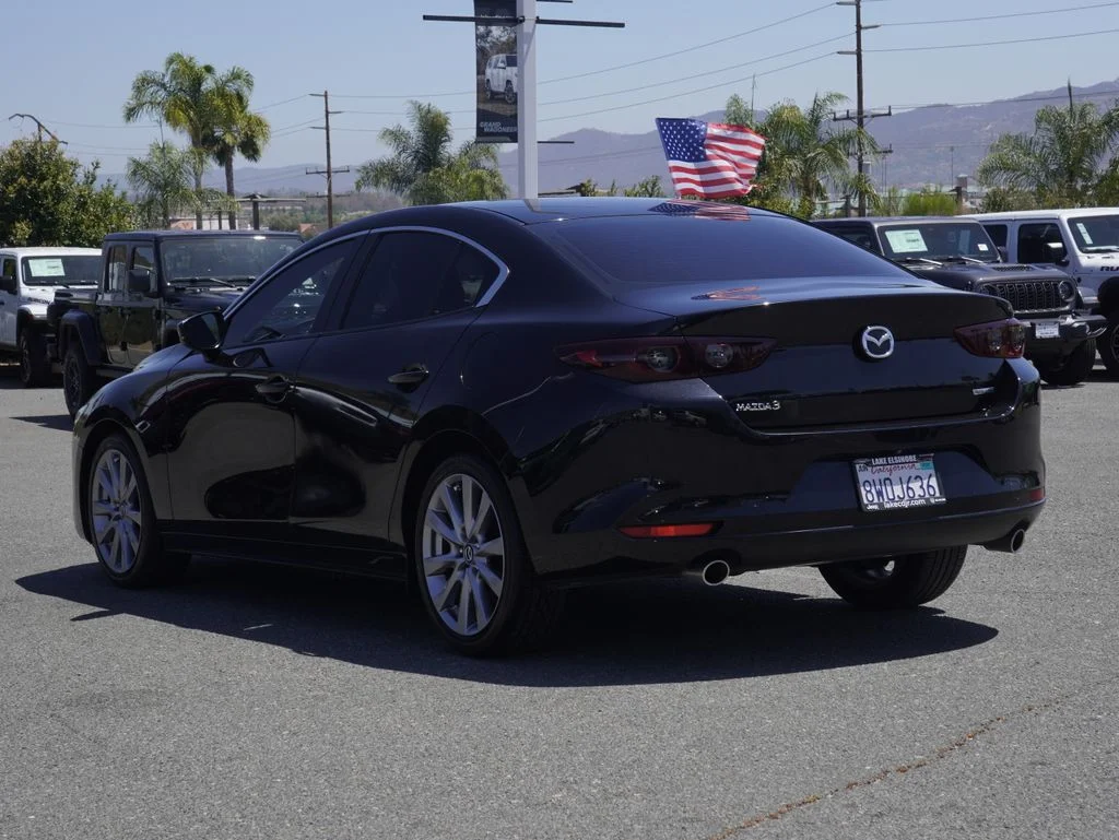 Certified Used 2021 Black Mazda Select image 4