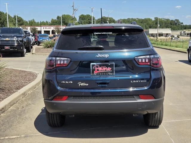 New 2026 Fathom Blue Pearl-Coat Exterior Paint Jeep Limited image 4