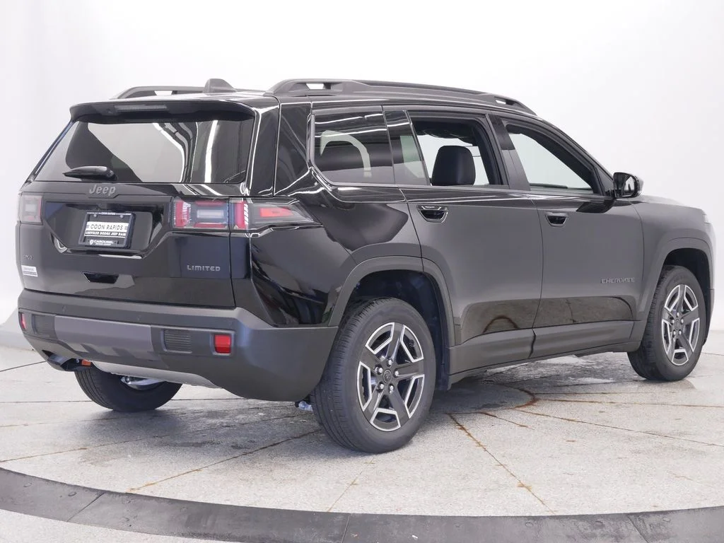 New 2026 Diamond Black Crystal Pearlcoat Jeep Limited image 6