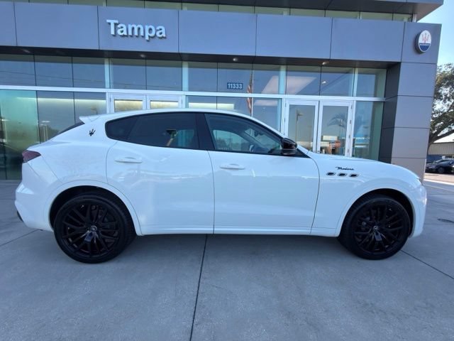 Used 2022 Silk Maserati Modena image 18