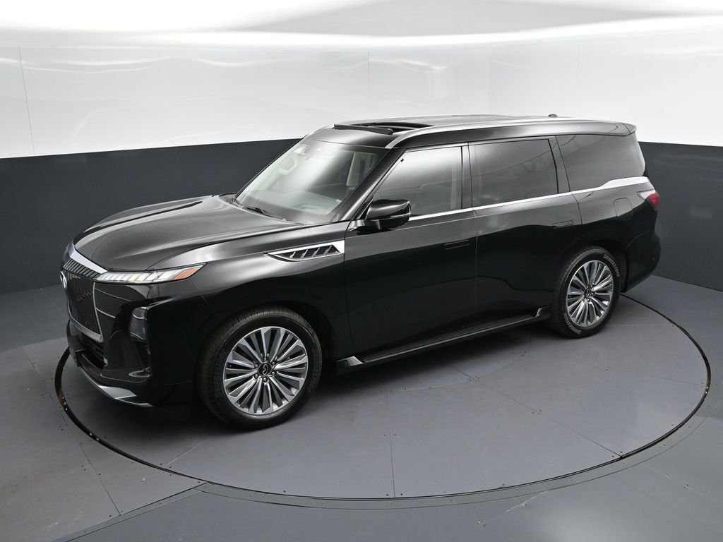 Certified Used 2025 Black INFINITI LUXE image 34