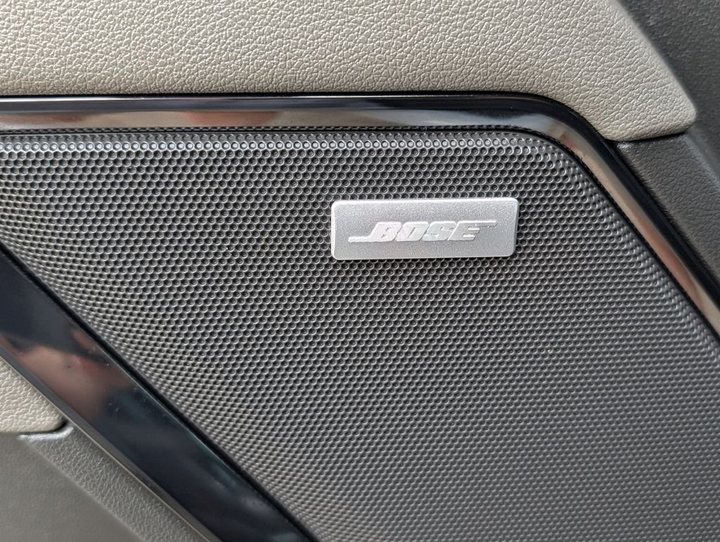 Used 2025 White Chevrolet ZR2 image 20