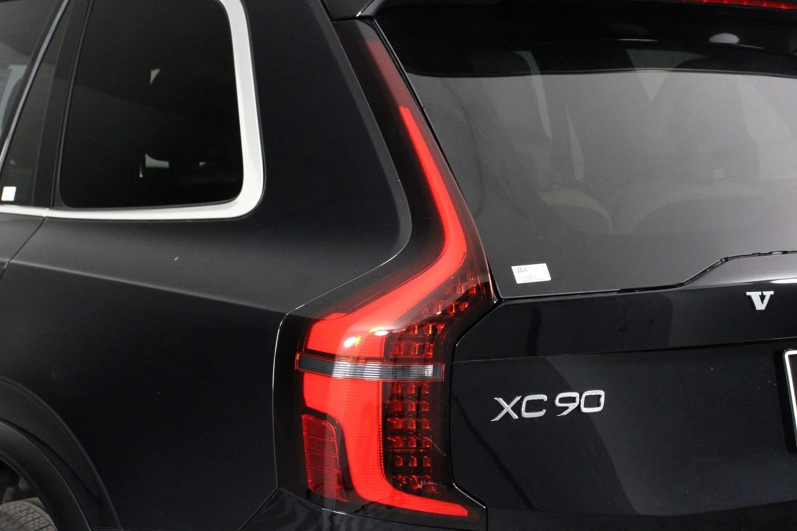 New 2026 Black Volvo T8 Plus image 15