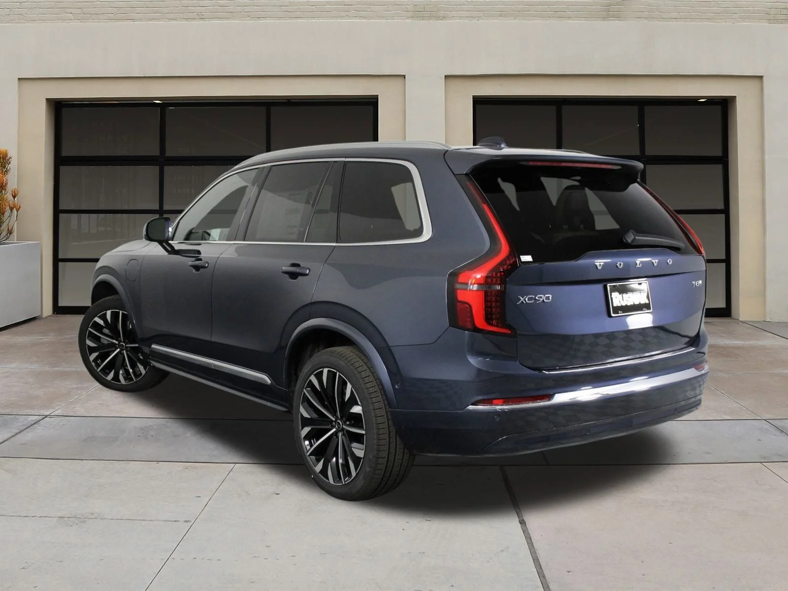 New 2026 Blue Volvo T8 Plus image 3
