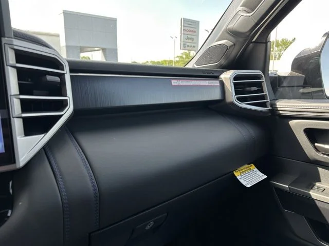New 2026 Wind Chill Pearl <sup>1</sup> Toyota Tundra Platinum image 38