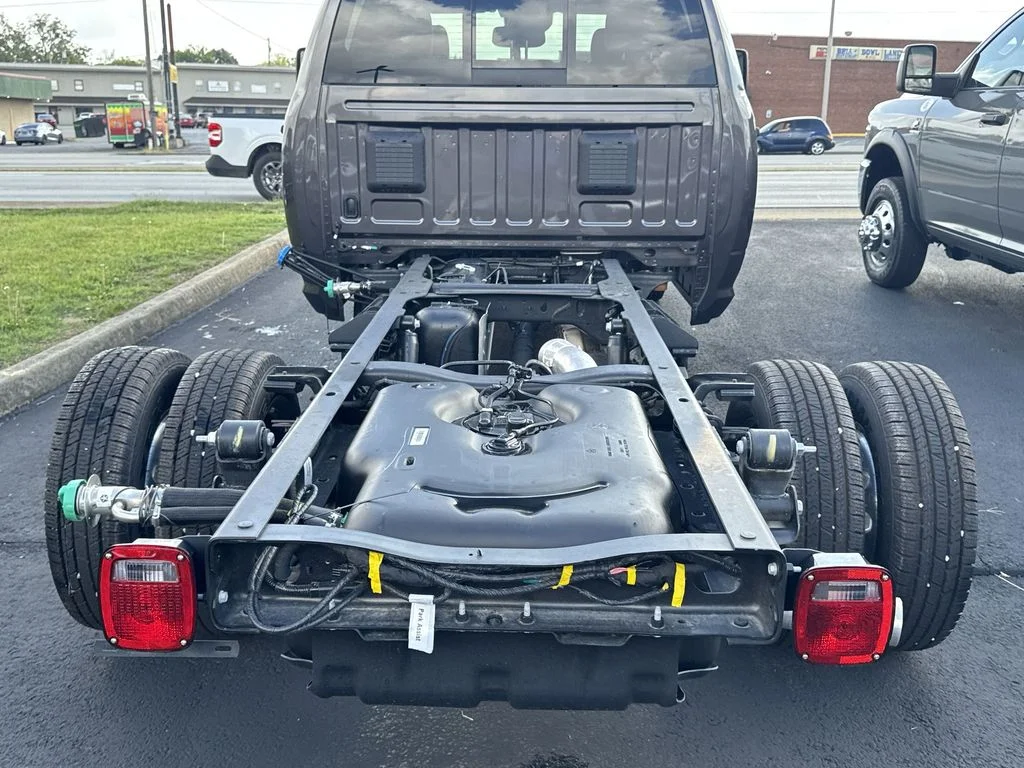 2026 RAM 3500 Chassis Tradesman - Photo 28