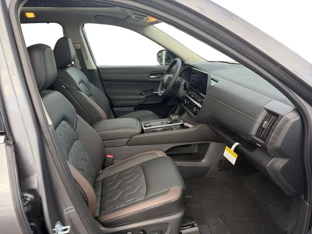 New 2026 Gun Metallic Nissan Platinum image 12