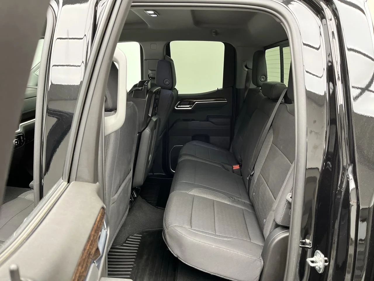 2025 GMC Sierra 1500 SLE - Photo 12