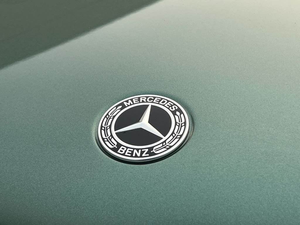 New 2026 MANUFAKTUR Ireland Mid Green Metallic Mercedes-Benz GLE 350 image 30