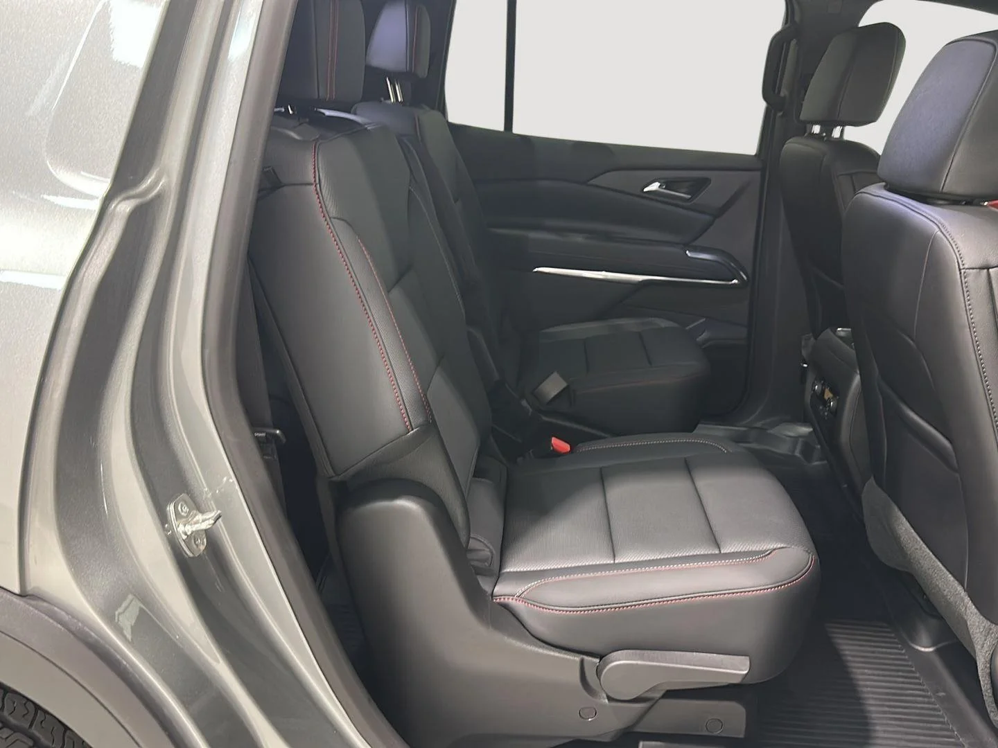 Used 2025 Sterling Gray Metallic Chevrolet Z71 image 25