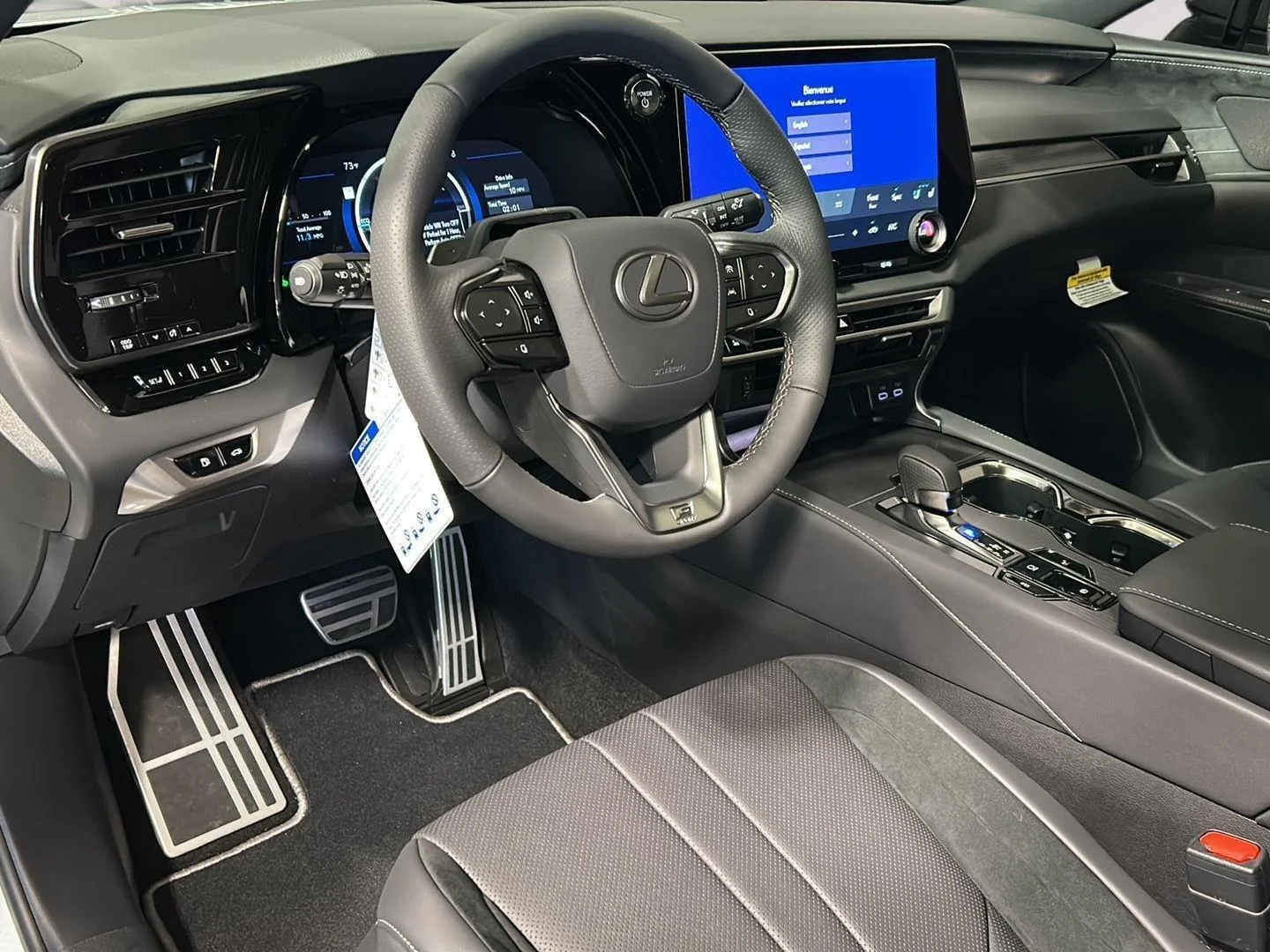New 2026 Ultra White Lexus RX 500h F SPORT Performance image 6