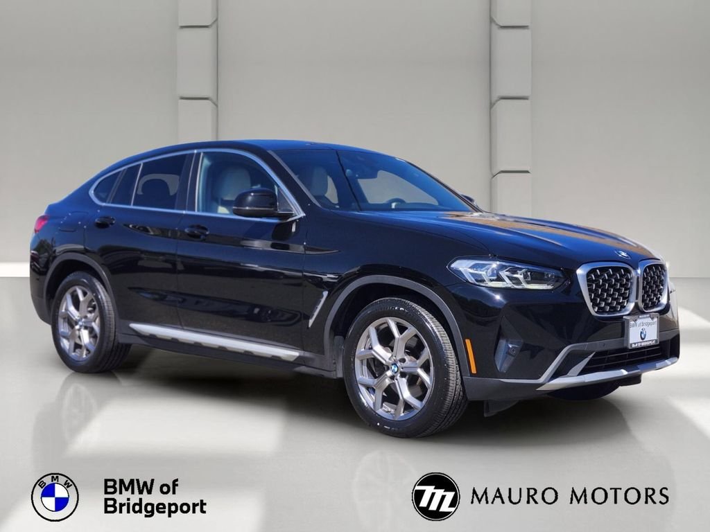 2023 BMW X4 xDrive30i's photo