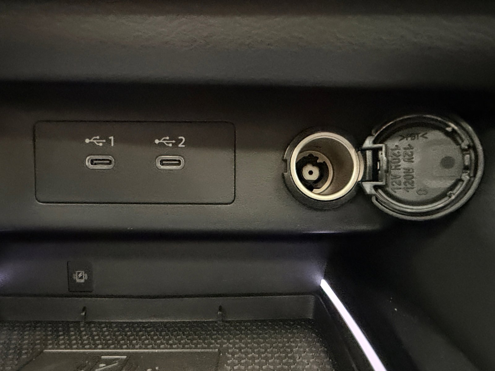 New 2026 Champagne Silver Metallic Nissan Platinum image 24