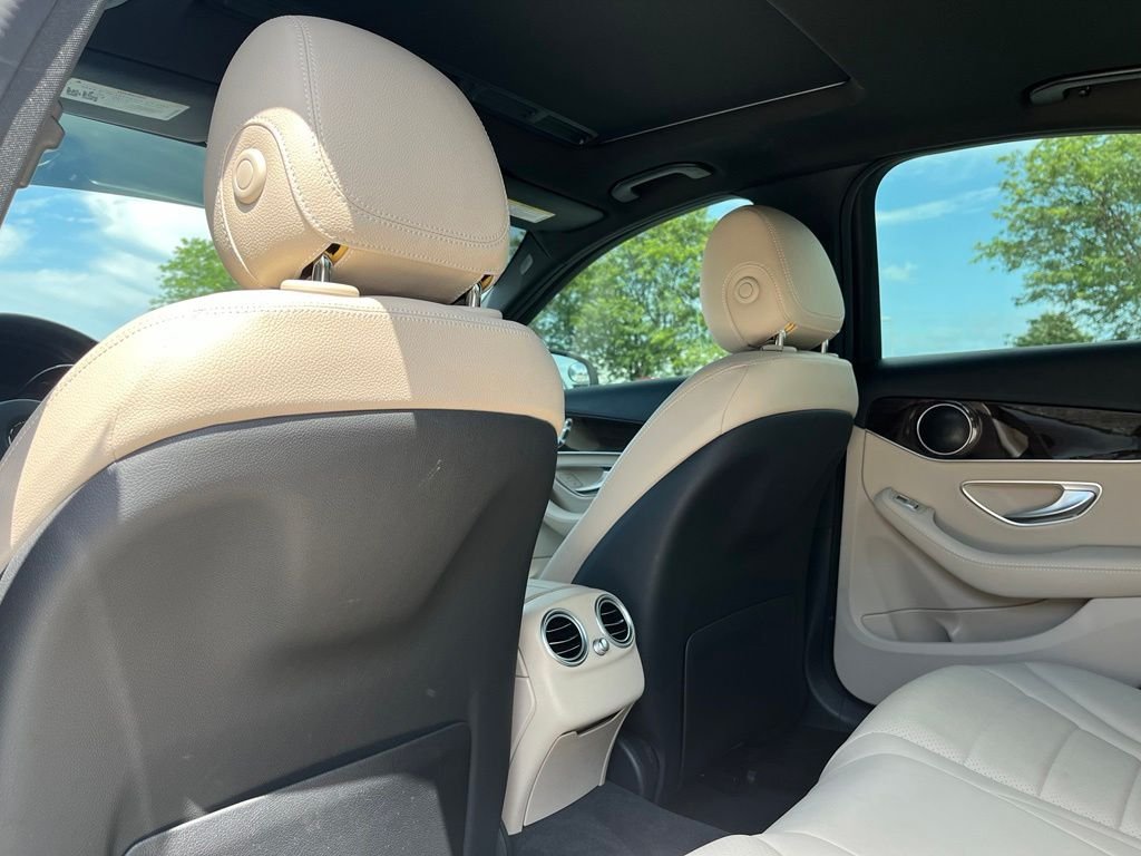 Used 2018 White Mercedes-Benz C 300 image 22