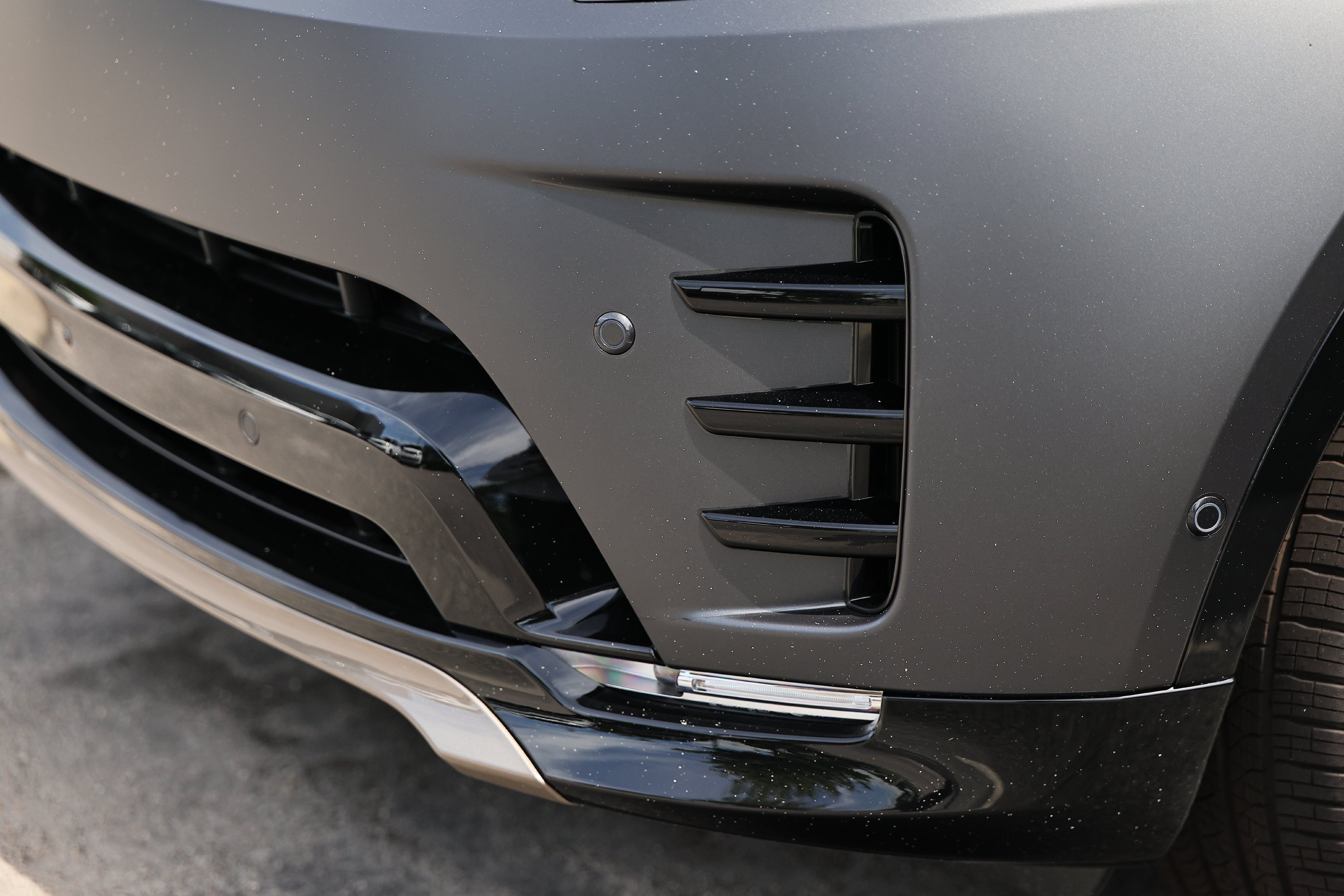2026 Land Rover Discovery Tempest Edition - Photo 13