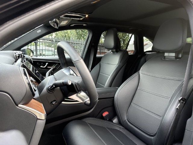 Used 2026 Black Mercedes-Benz GLC 300 image 14