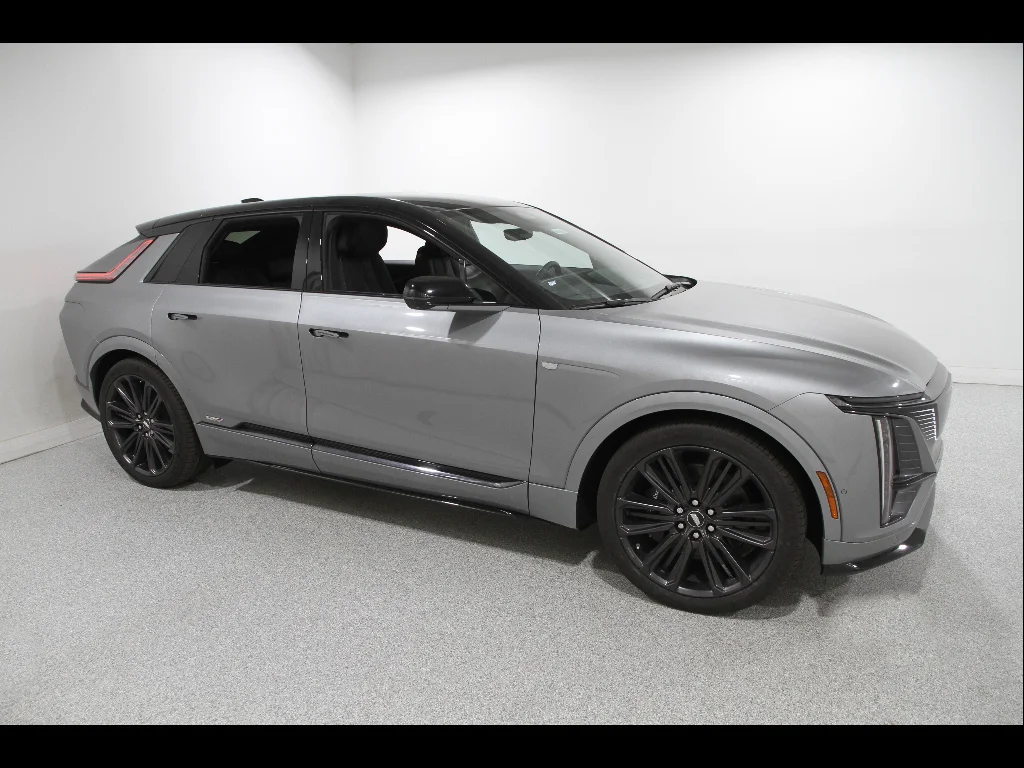 2026 Cadillac LYRIQ V