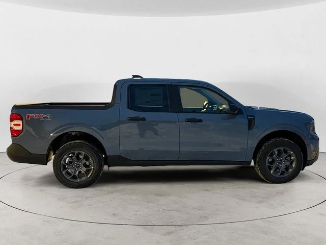 2026 Ford Maverick XLT - Photo 6