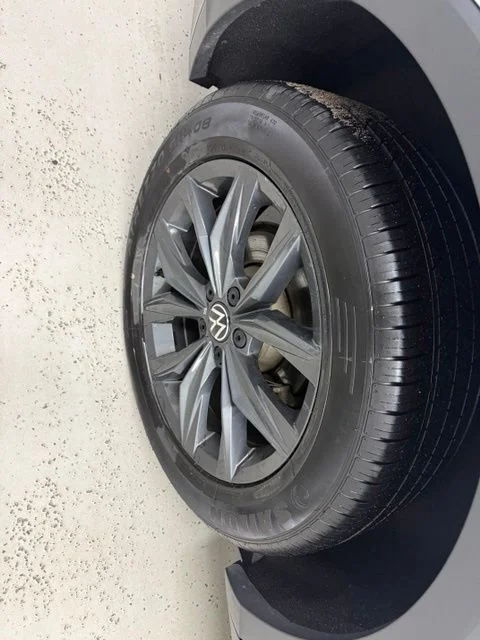Used 2024  Volkswagen 2.0T SE image 4
