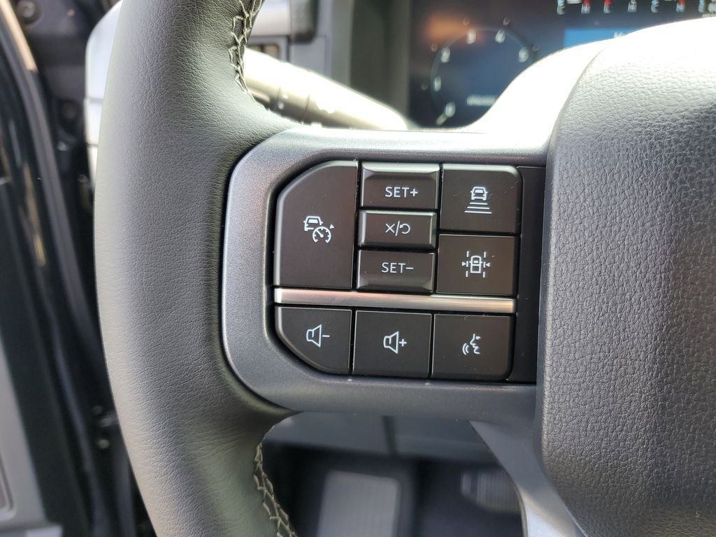 2025 Ford F-150 XLT - Photo 10