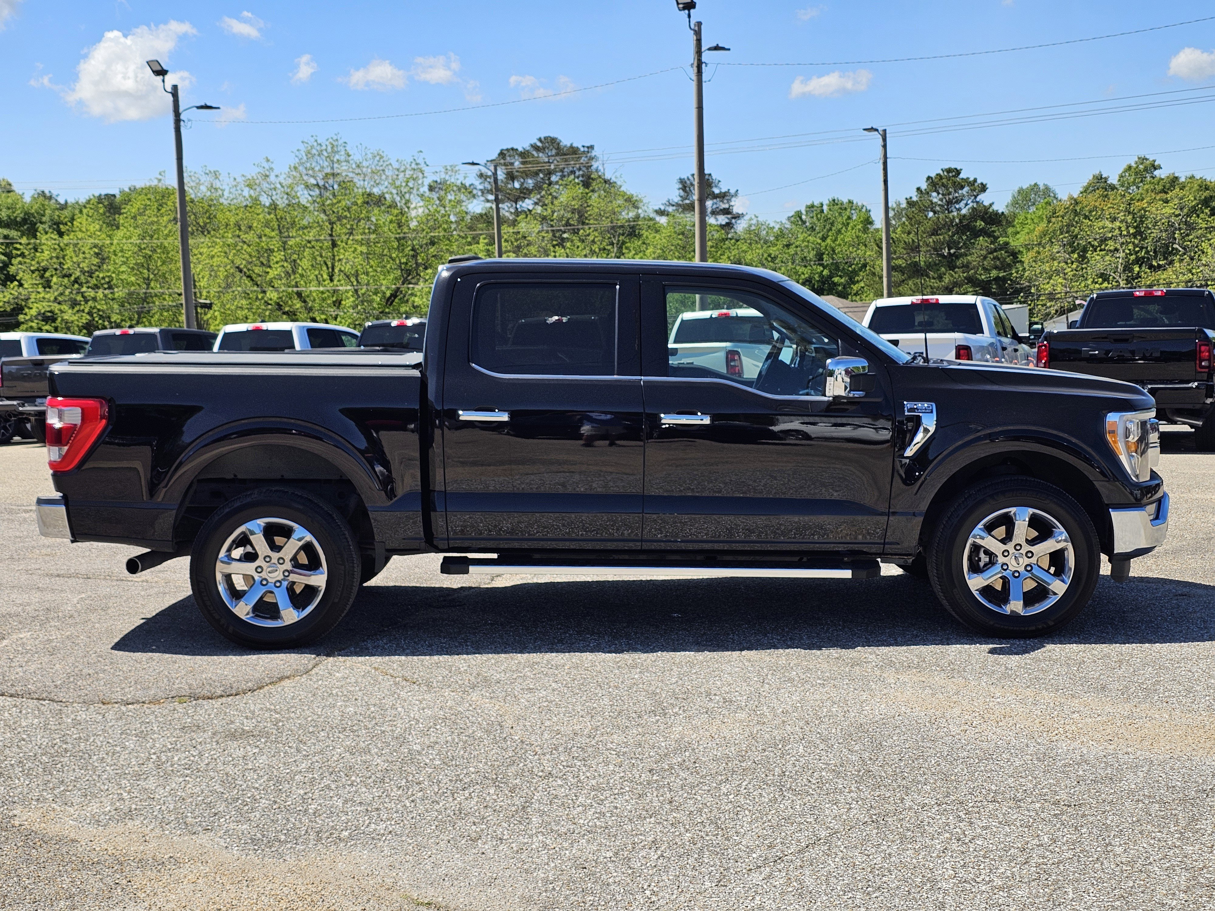 Used 2022 Agate Black Metallic Ford LARIAT image 8