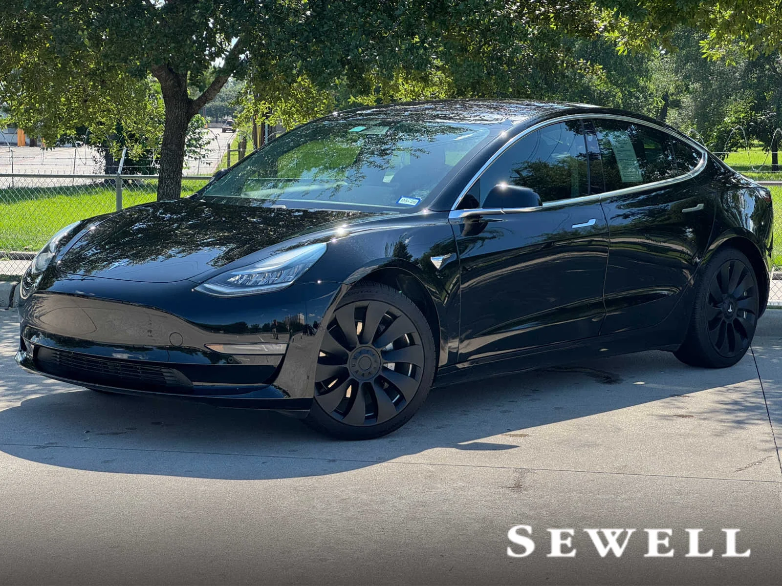 2019 Tesla Model 3 Standard Range Plus's photo