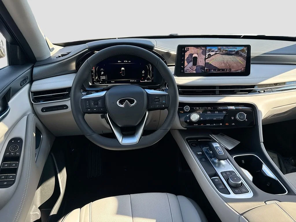 Certified Used 2026 White INFINITI LUXE image 25