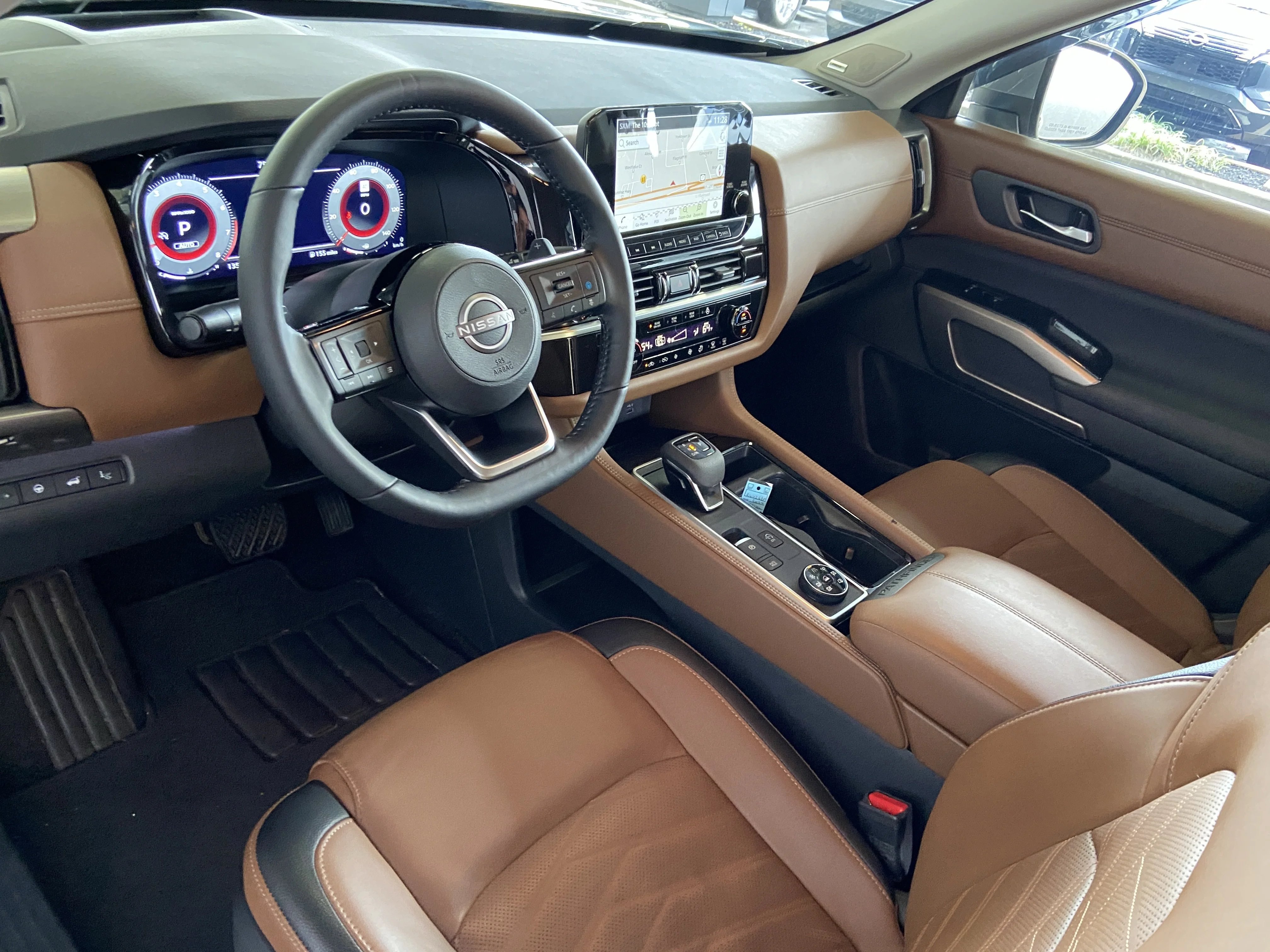 2024 Nissan Pathfinder Platinum - Photo 24