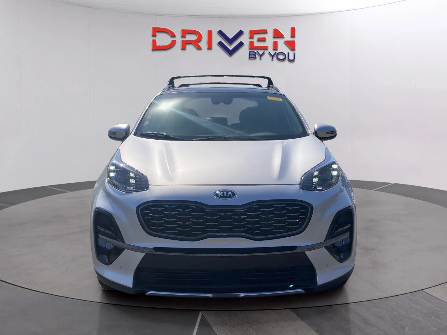 Used 2022 Sparkling Silver Kia SX Turbo image 9