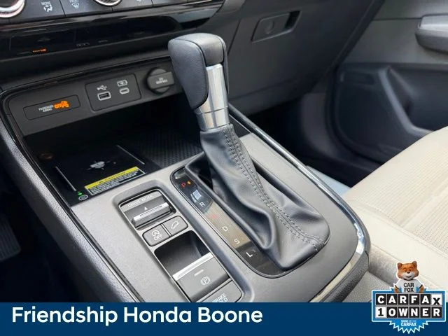 Used 2024 White Honda EX-L image 29