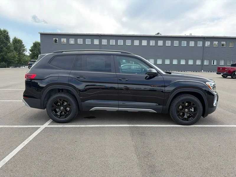 New 2026 Black Volkswagen Peak Edition image 2