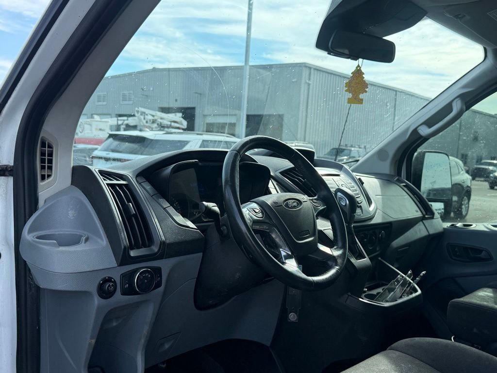 Used 2016 White Ford XLT image 4