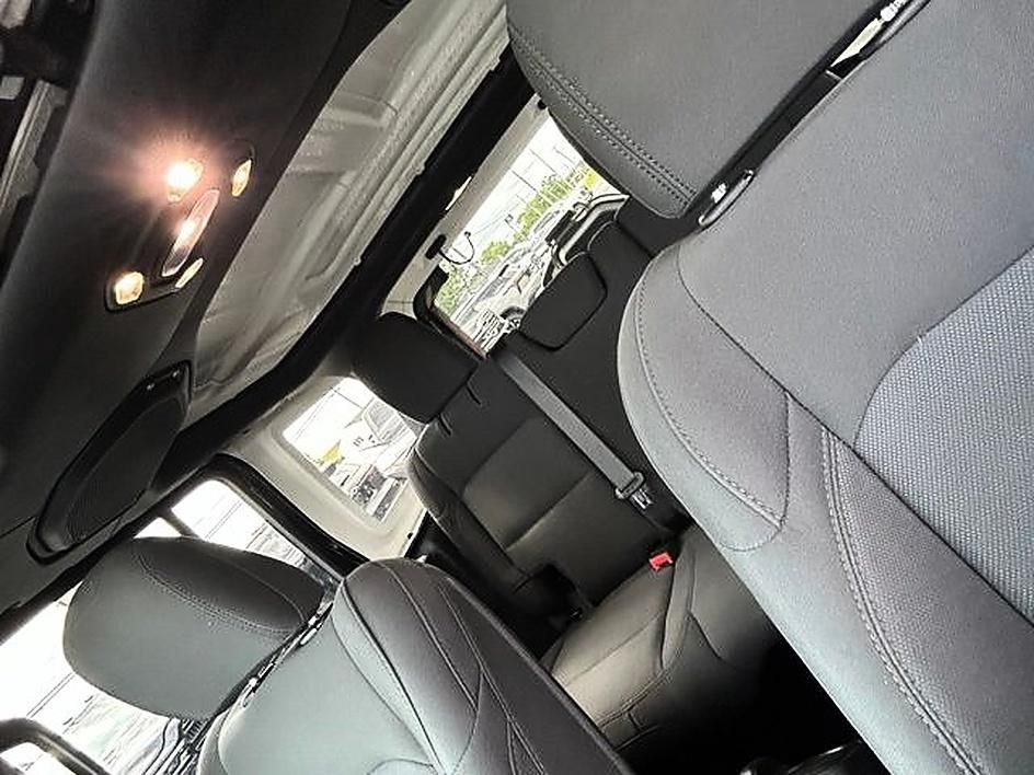 Used 2019 Black Jeep Unlimited Sport S image 14