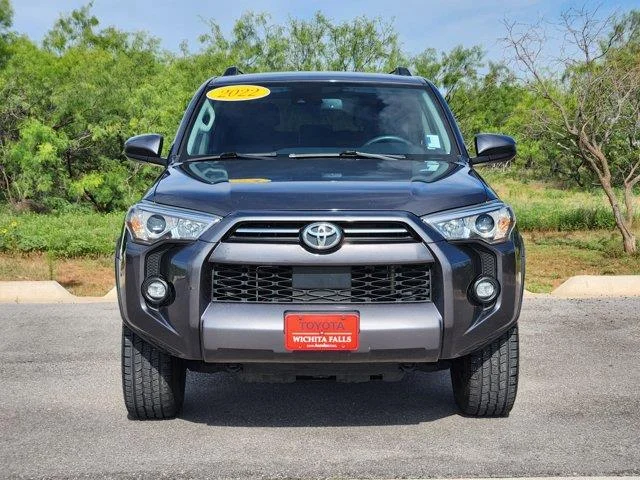 Used 2022 Gray Toyota SR5 4x2 image 2