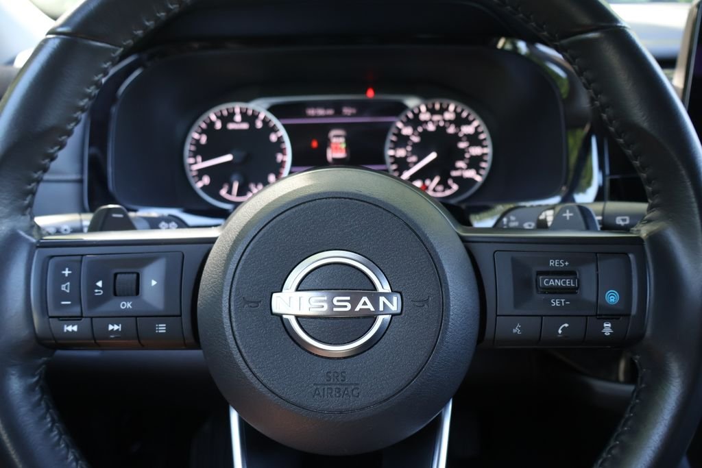 Used 2024 Super Black Nissan SV image 28