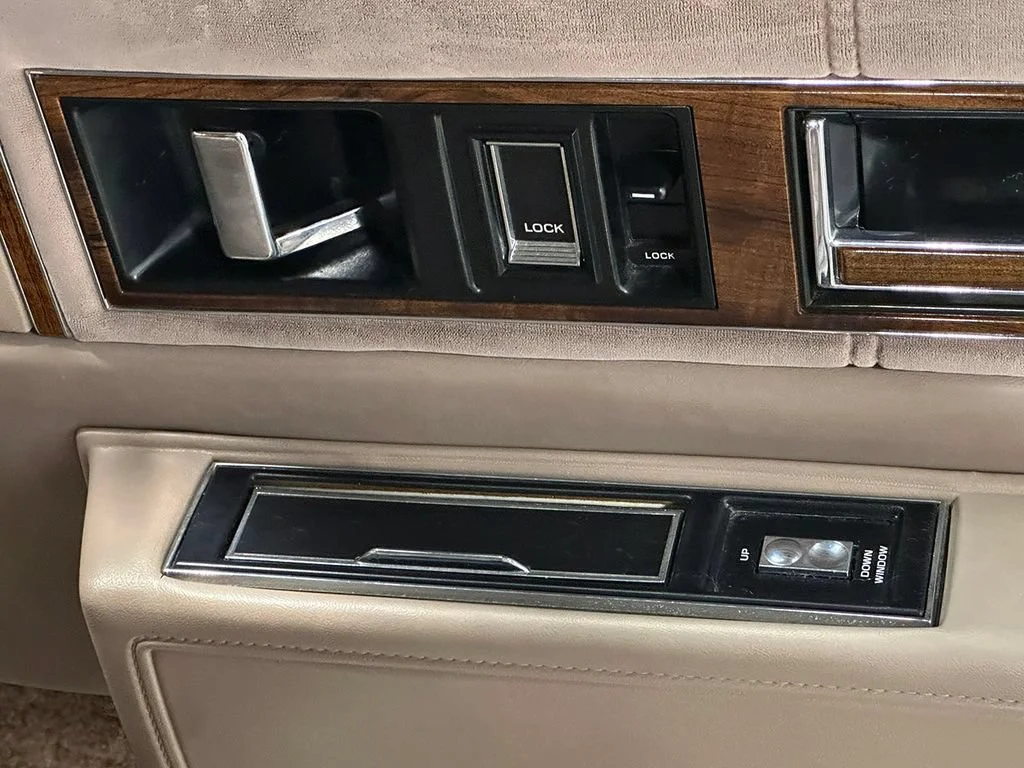 Used 1989  Cadillac NA image 60