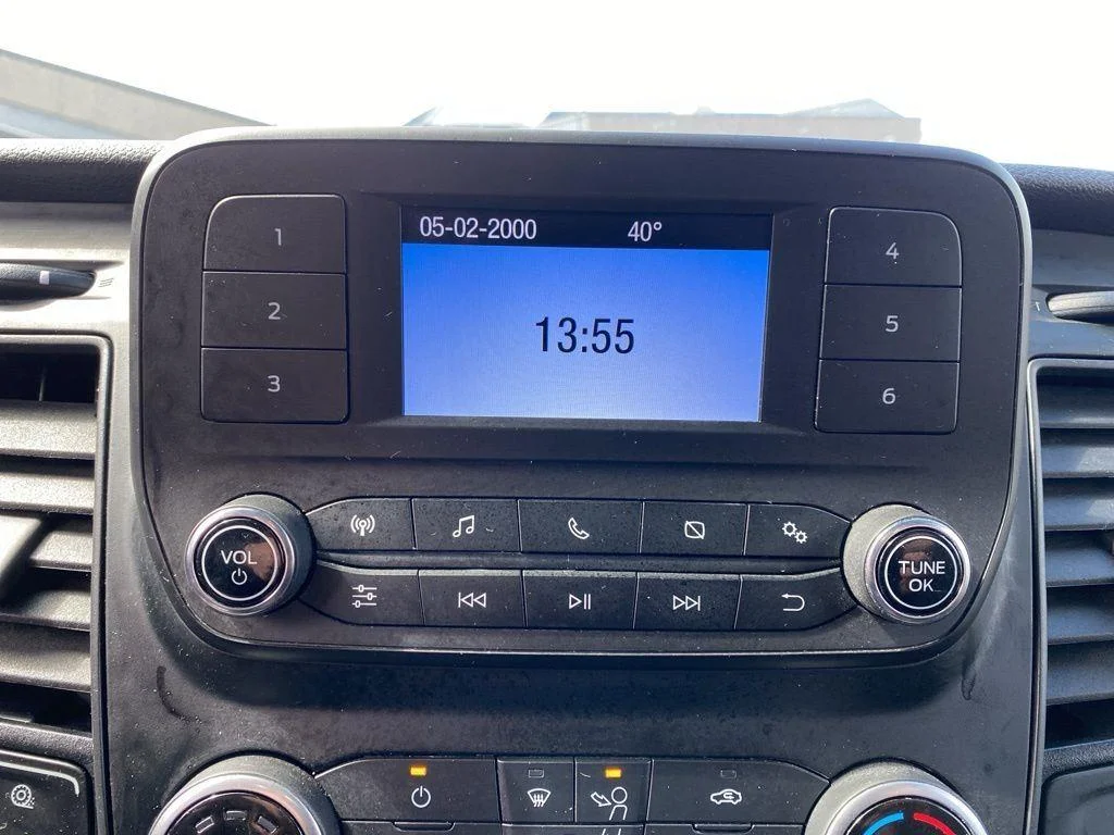 Used 2024 Oxford White Ford Base image 18