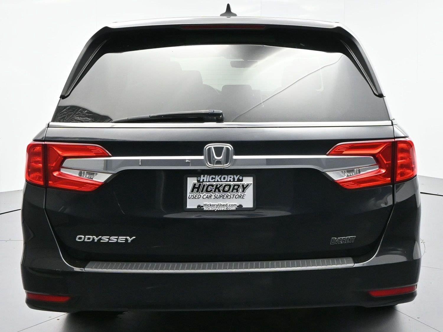 Used 2018 Crystal Black Pearl Honda EX-L image 6