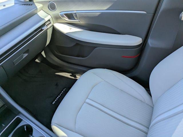 New 2026 White Hyundai SEL Sport image 16
