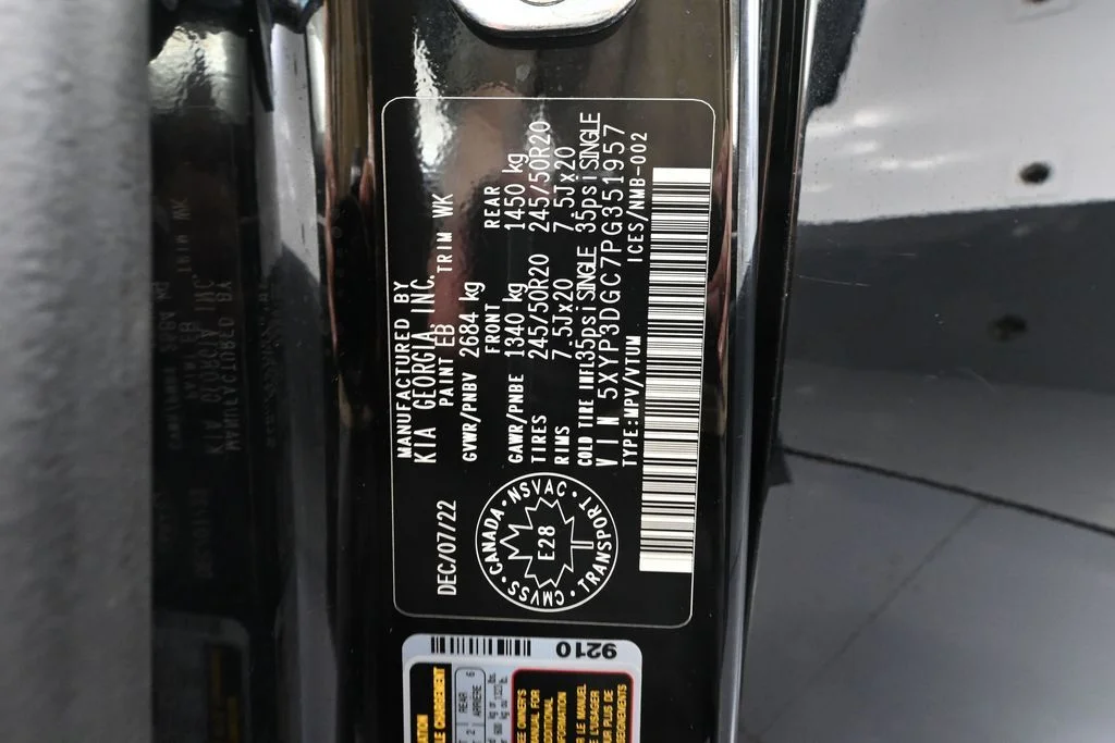 Used 2023 Black Kia EX X-Line image 54