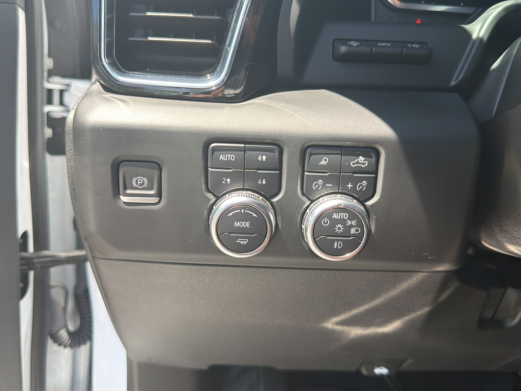 Used 2024 White GMC Denali Ultimate image 38