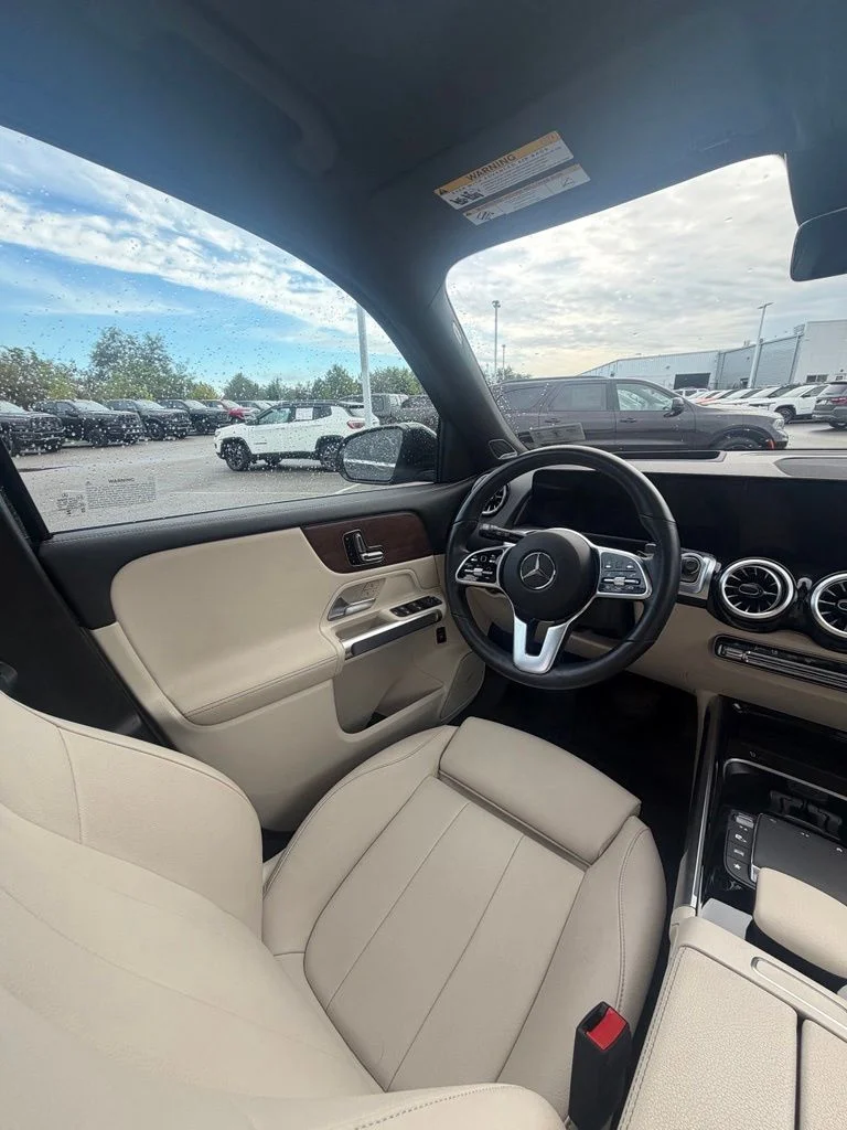 Used 2023 Black Mercedes-Benz 300 image 12
