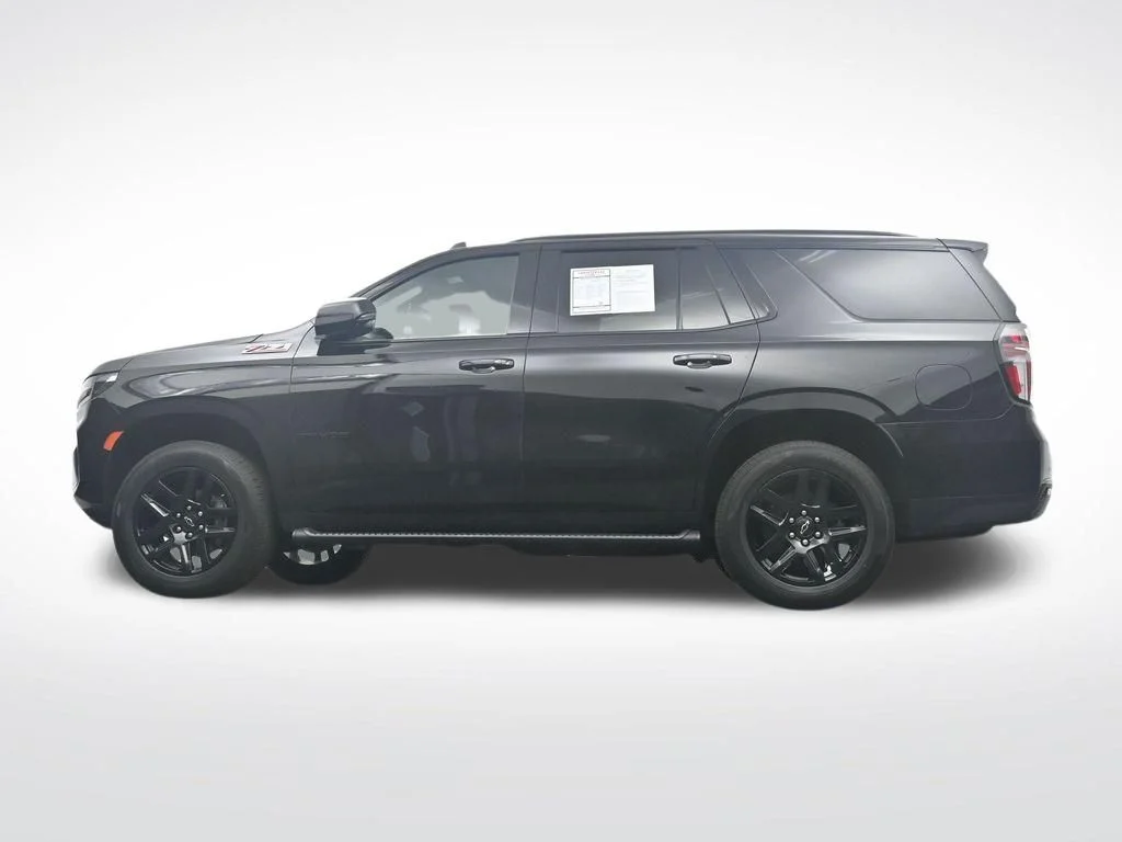 Used 2022 Black Chevrolet Z71 image 37