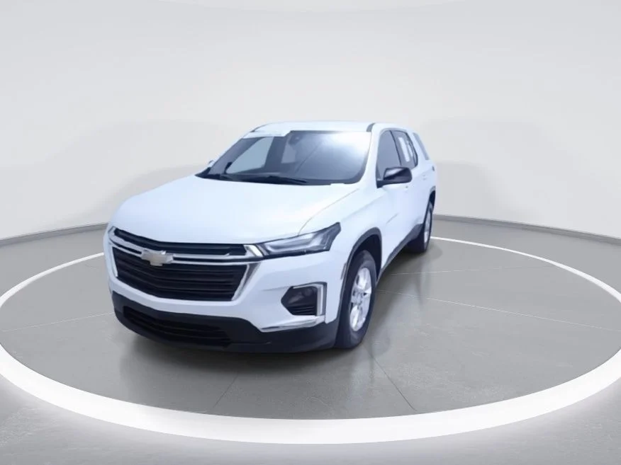 Used 2023 White Chevrolet LS image 4