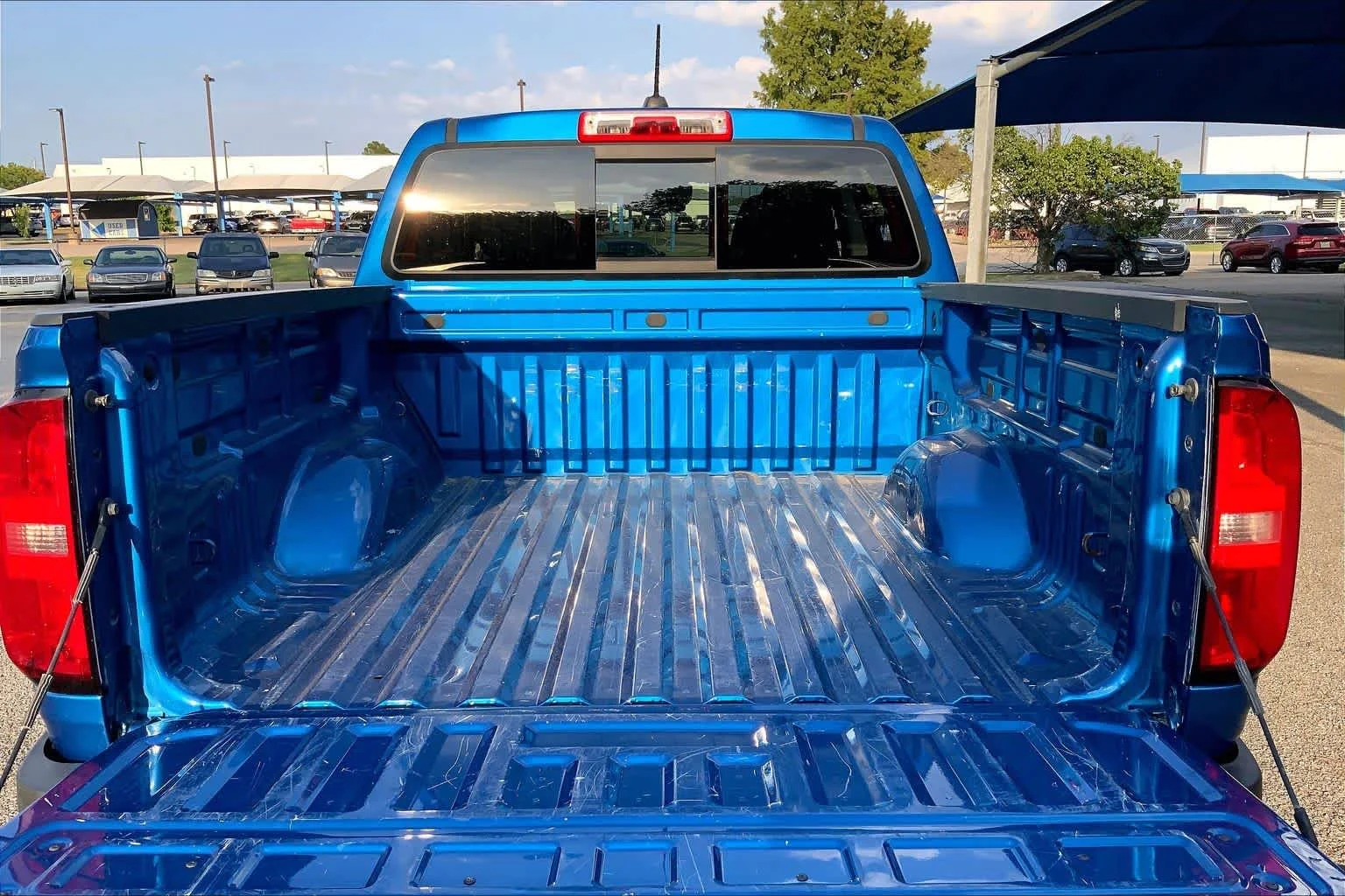 Used 2021 Bright Blue Metallic Chevrolet 4WD Z71 image 36