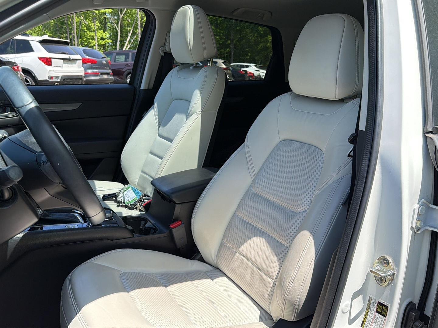 Used 2023 Rhodium White Metallic Mazda 2.5 S Preferred Package image 3