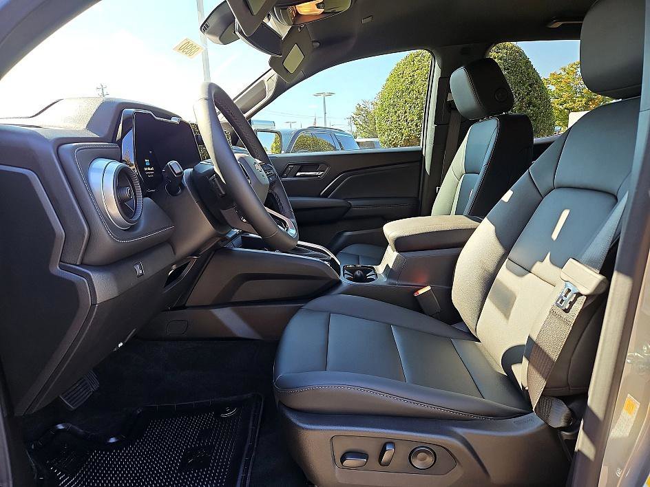 2026 Chevrolet Colorado LT - Photo 10