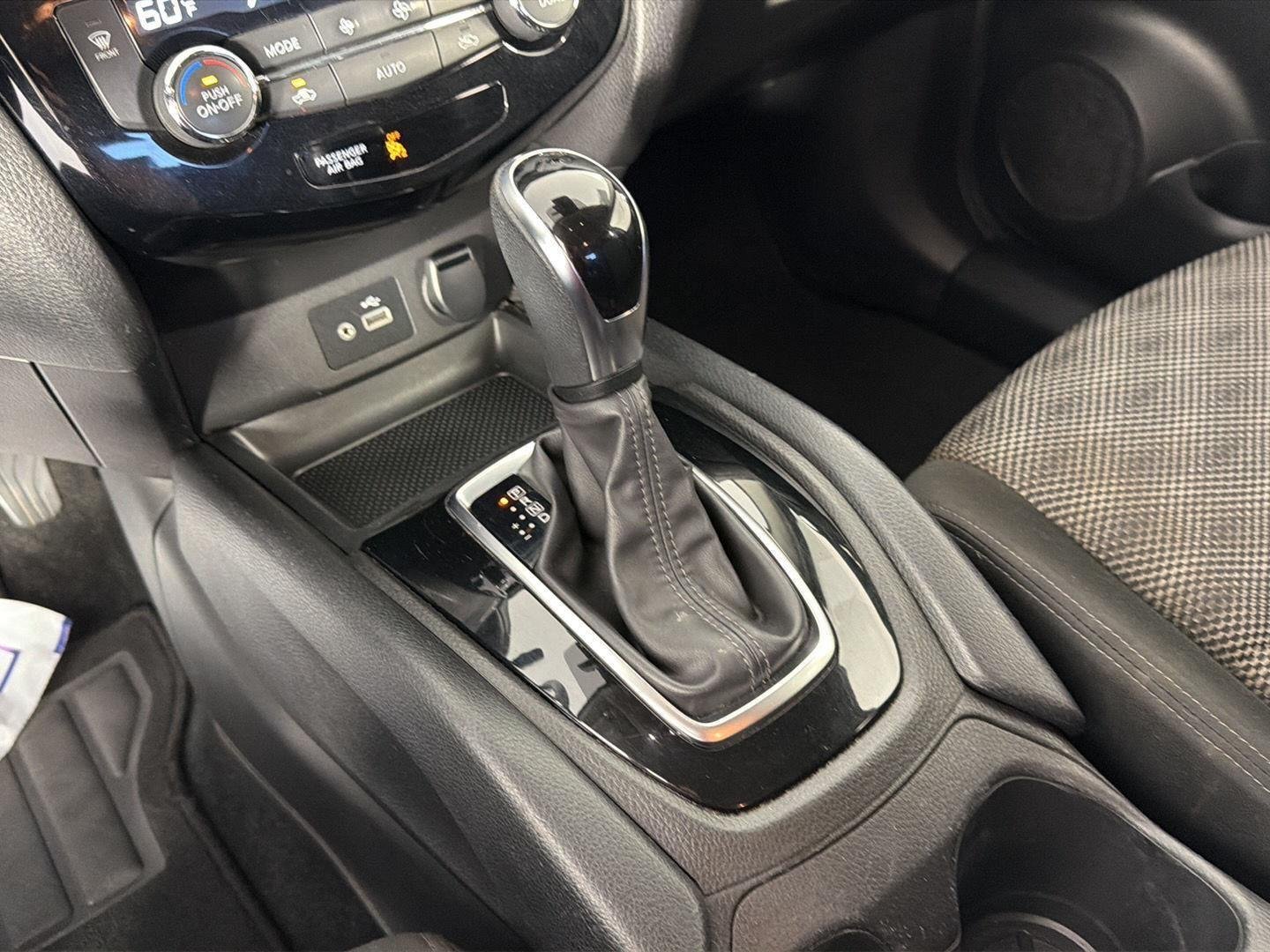 Used 2022 Magnetic Black Pearl Nissan SV image 34
