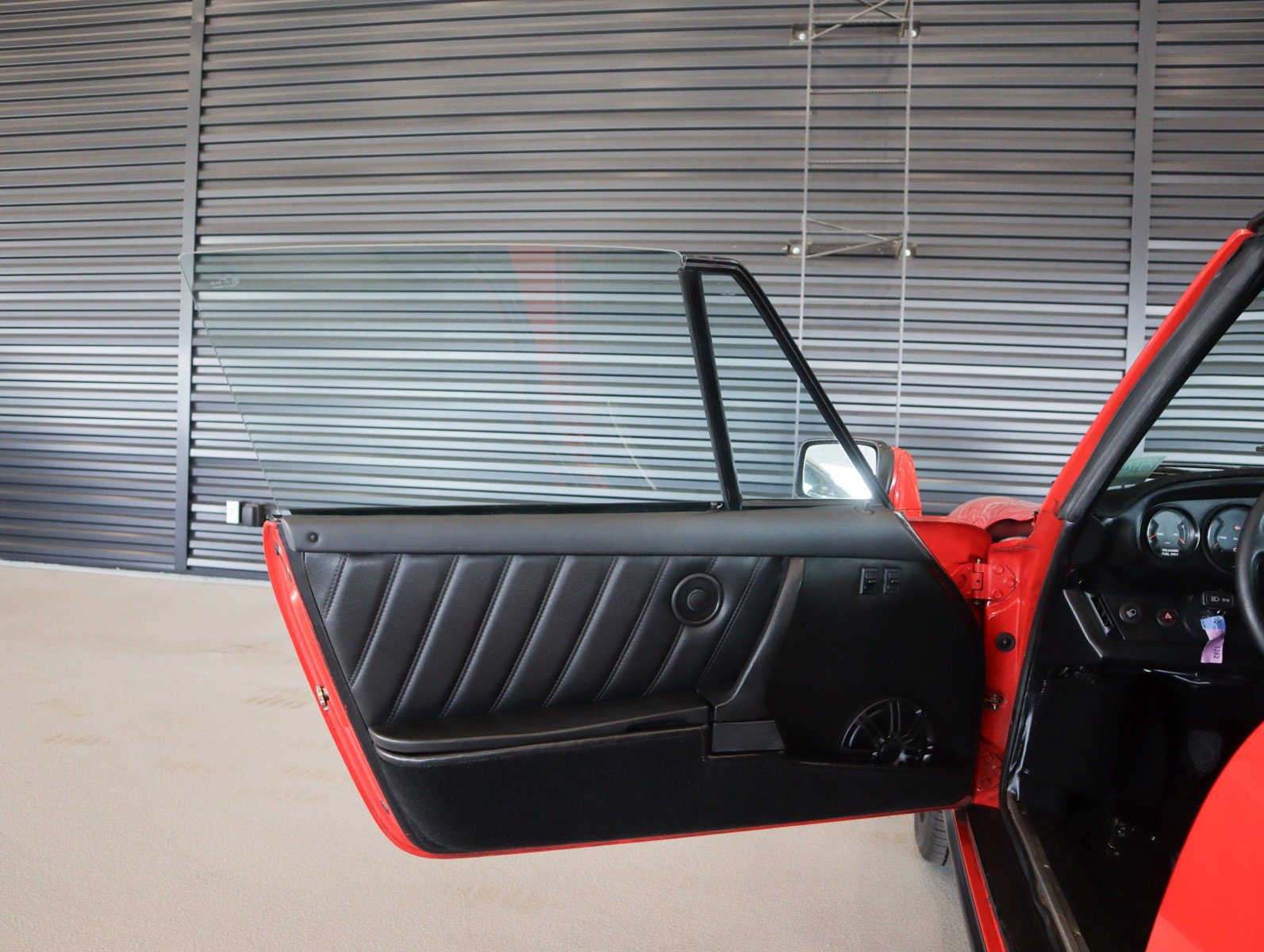 Used 1985 Guards Red Porsche Targa w/5speed trans image 20